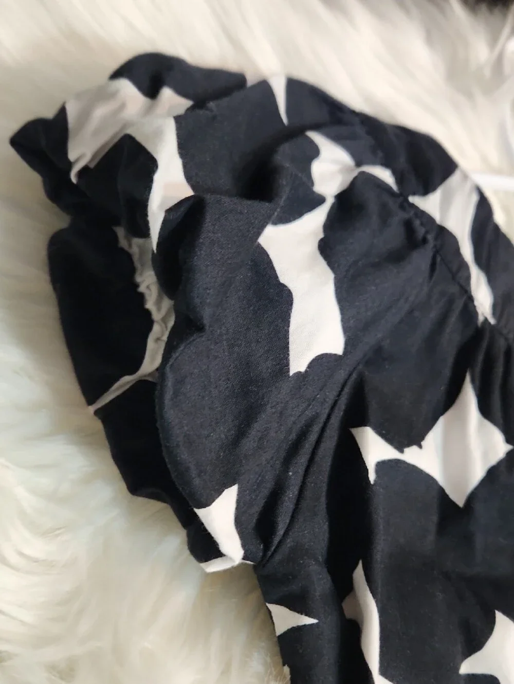 Polka Dot Puff Sleeve Dress - Girls Size:5 - Brand: Carters - Color: Black/white